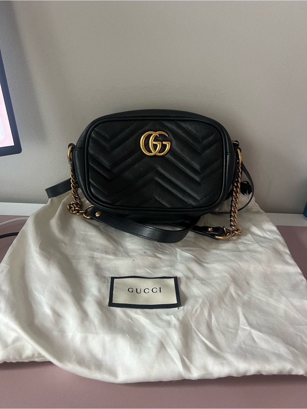 Gucci Marmont Small Camera Bag - Picture 11 of 11